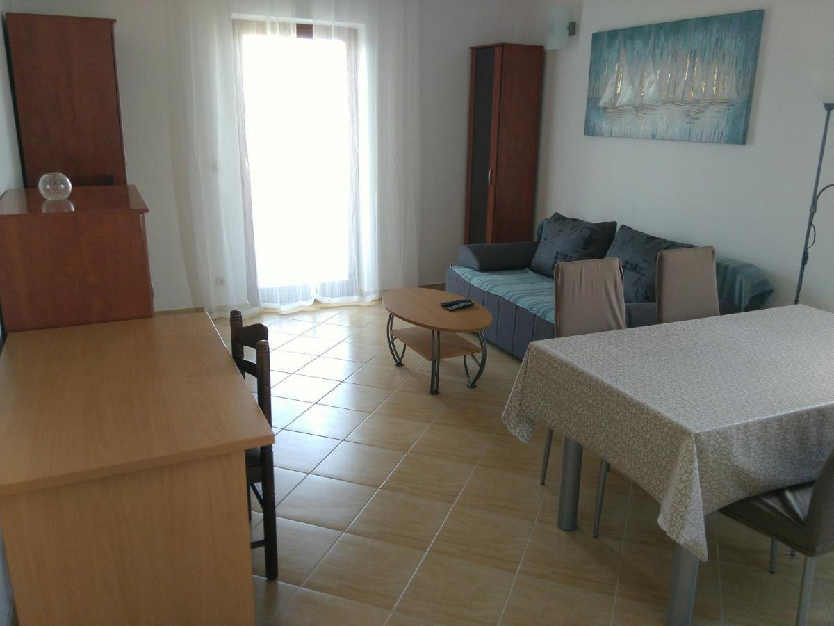 Apartman1 L&K Zara Esterno foto
