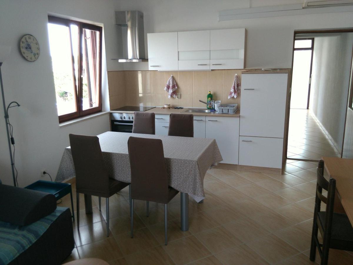 Apartman1 L&K Zara Esterno foto